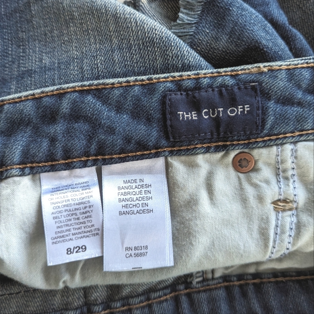 Lucky Brand Women's 8/29 The Cut Off Button Fly Denim Shorts - Picture 7 of 10